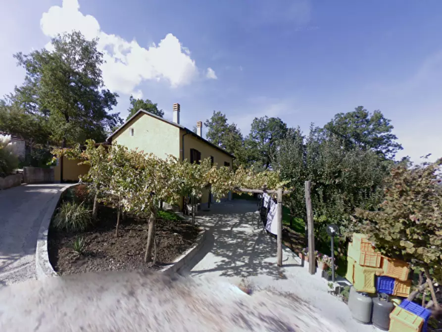 Immagine 2 di Appartamento in vendita  in Loc. Monte - Murgialunga a Brienza