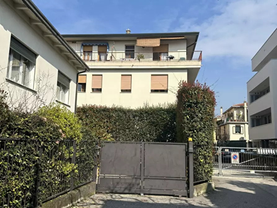 Immagine 3 di Appartamento in affitto  a Padova