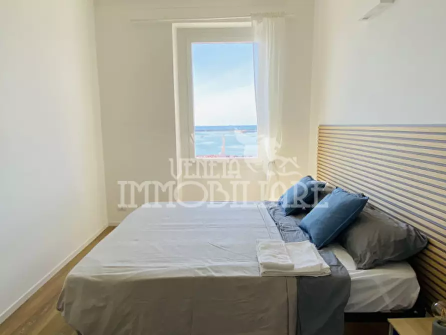 Immagine 12 di Appartamento in affitto  in via Mura del Molo a Genova