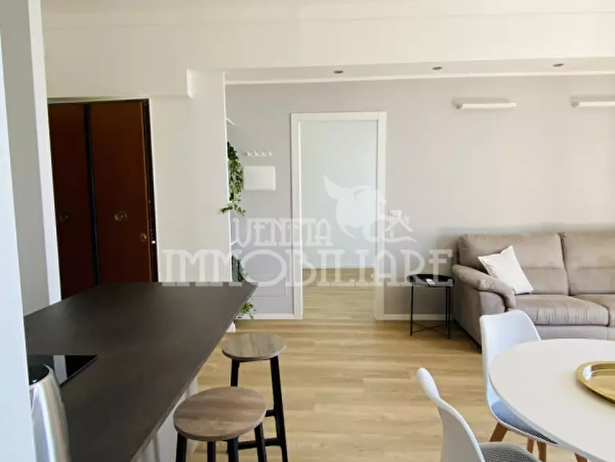 Immagine 14 di Appartamento in affitto  in via Mura del Molo a Genova