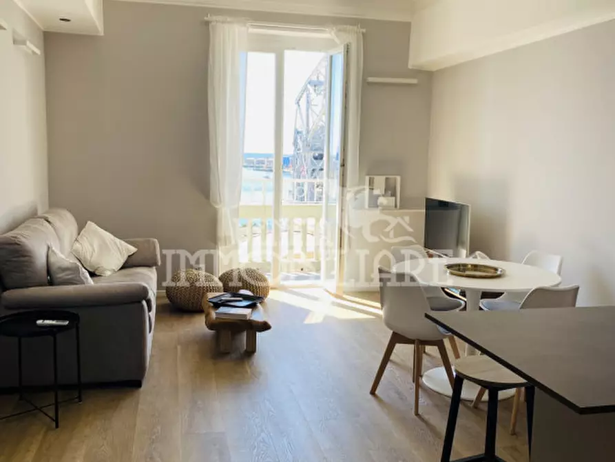 Immagine 16 di Appartamento in affitto  in via Mura del Molo a Genova