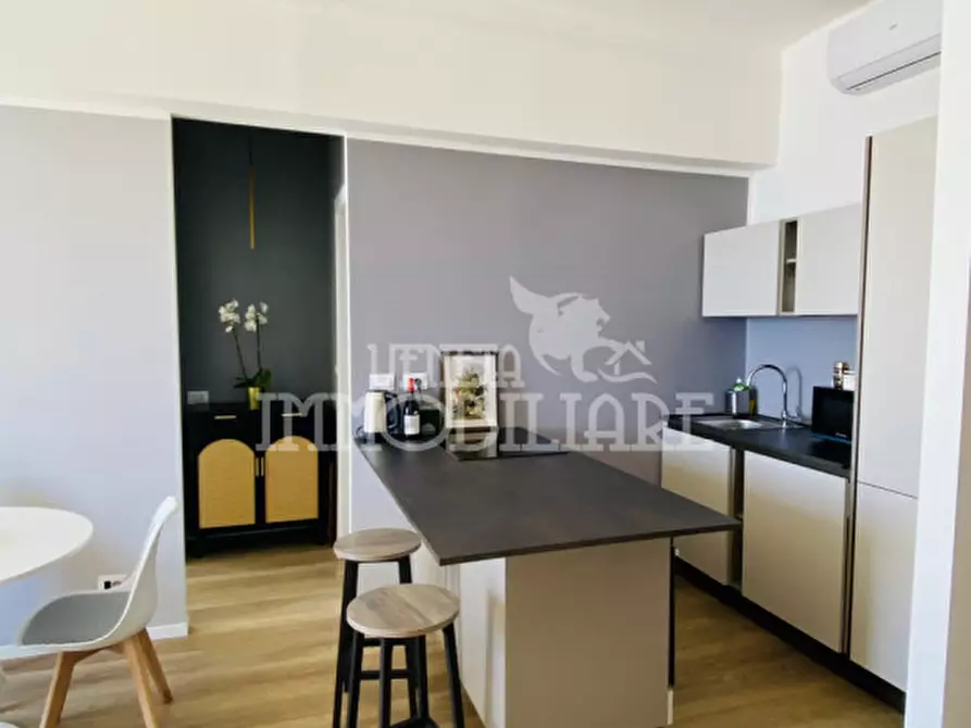 Immagine 17 di Appartamento in affitto  in via Mura del Molo a Genova