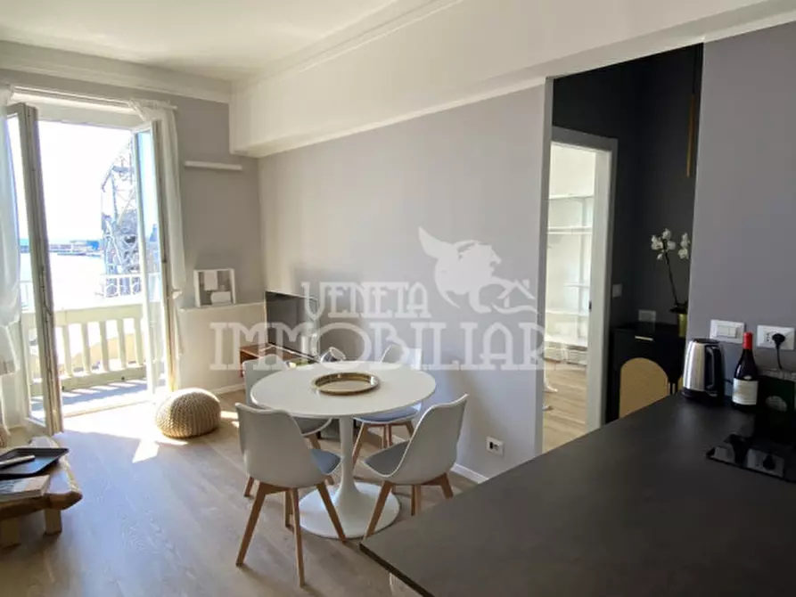 Immagine 18 di Appartamento in affitto  in via Mura del Molo a Genova