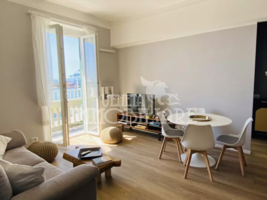 Immagine 21 di Appartamento in affitto  in via Mura del Molo a Genova