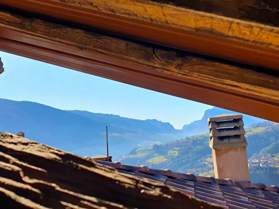 Immagine 1 di Attico in vendita  in Via Per Dolaso, 45 a San Lorenzo Dorsino