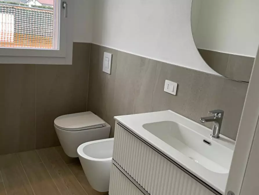 Immagine 13 di Casa bifamiliare in vendita  a Montegrotto Terme