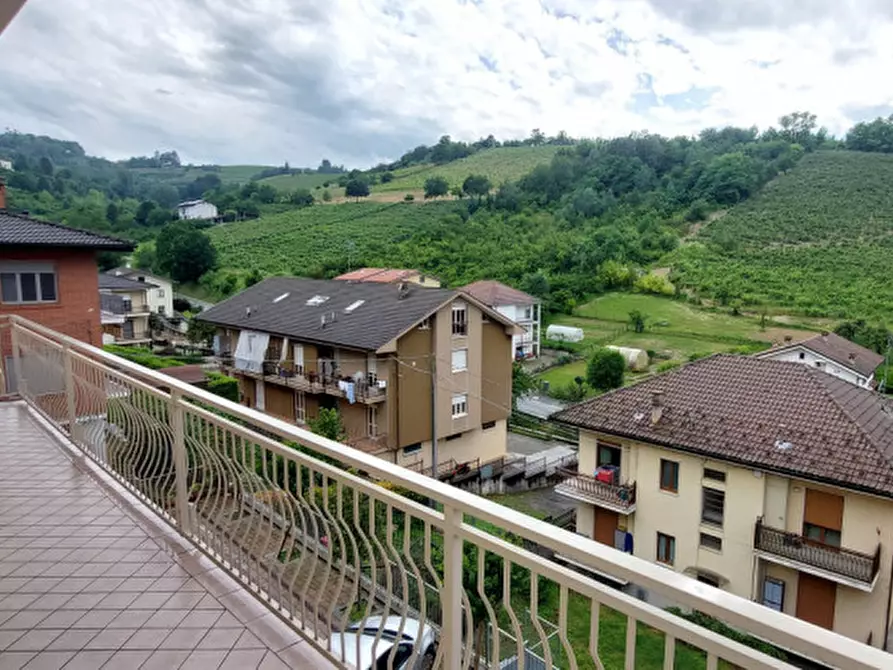 Immagine 1 di Appartamento in vendita  in Strada Vedetta a Alba