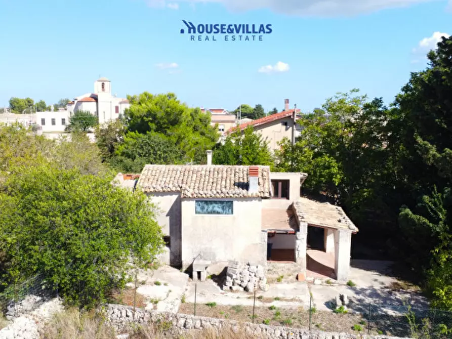 Immagine 8 di Villa in vendita  in testa dell'acqua a Noto