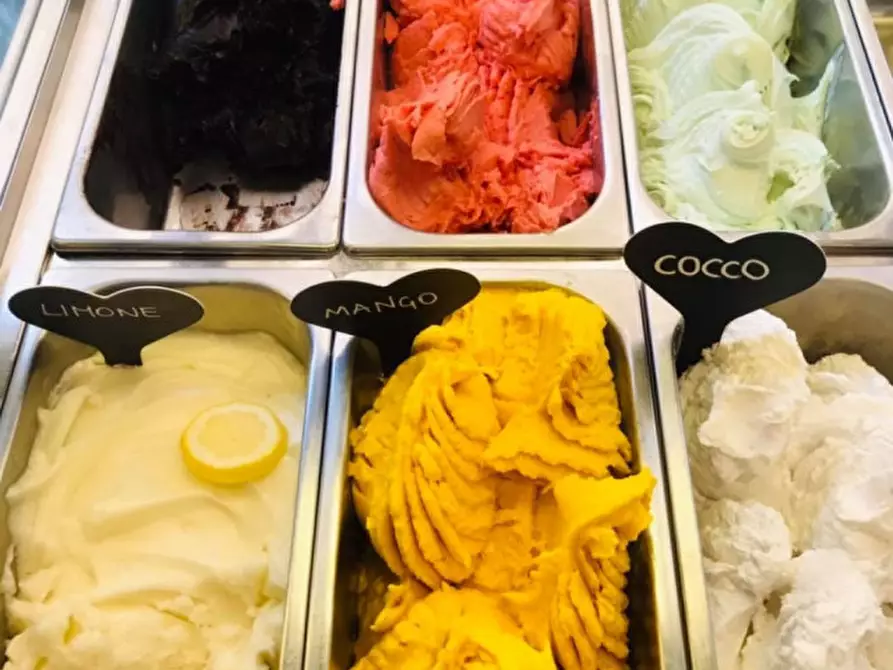 Immagine 3 di Attività commerciale in vendita  in corso palladio a Vicenza