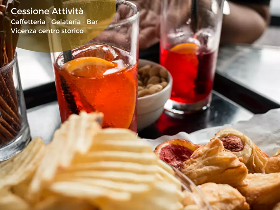 Immagine 12 di Attività commerciale in vendita  in corso palladio a Vicenza