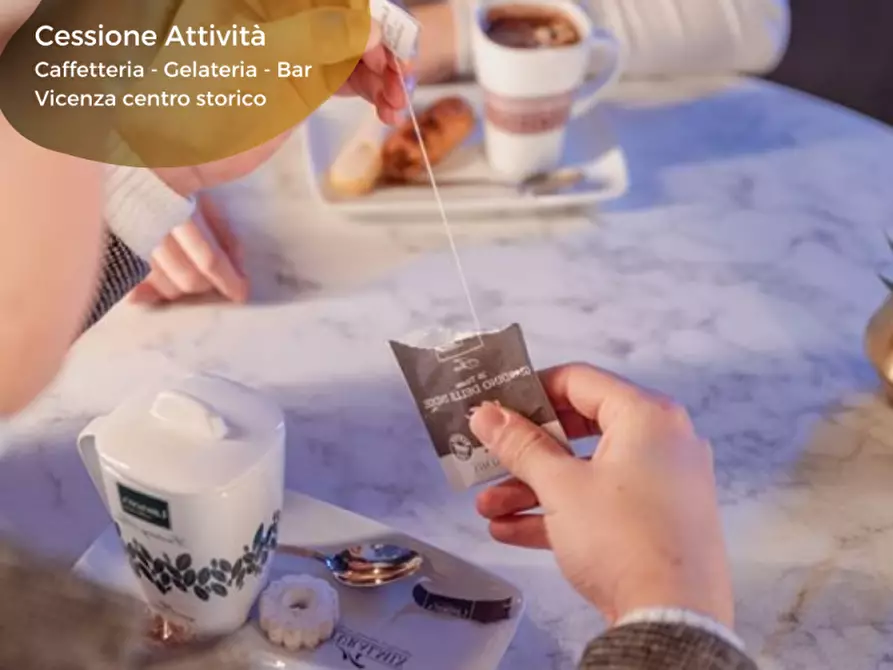 Immagine 15 di Attività commerciale in vendita  in corso palladio a Vicenza