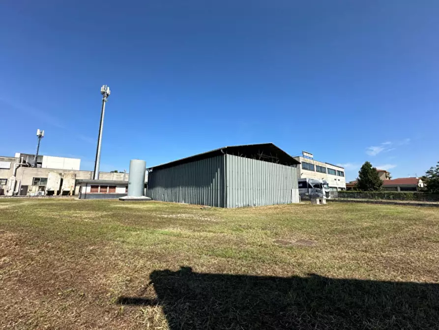 Immagine 1 di Capannone industriale in vendita  in Viale della Tecnica 1 a Vicenza