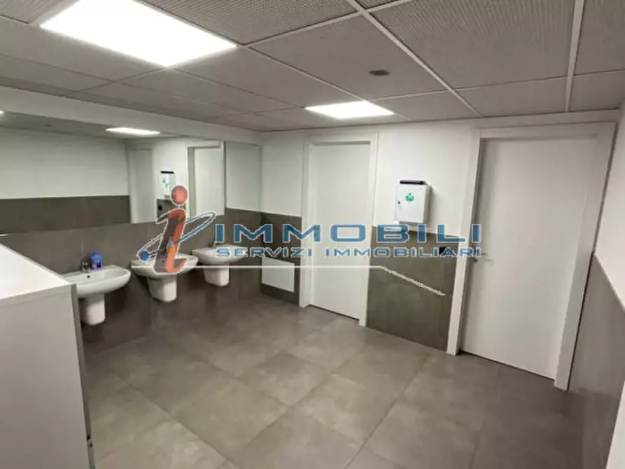 Immagine 5 di Ufficio in affitto  in VIA DA VINCI L. a Trezzano Sul Naviglio