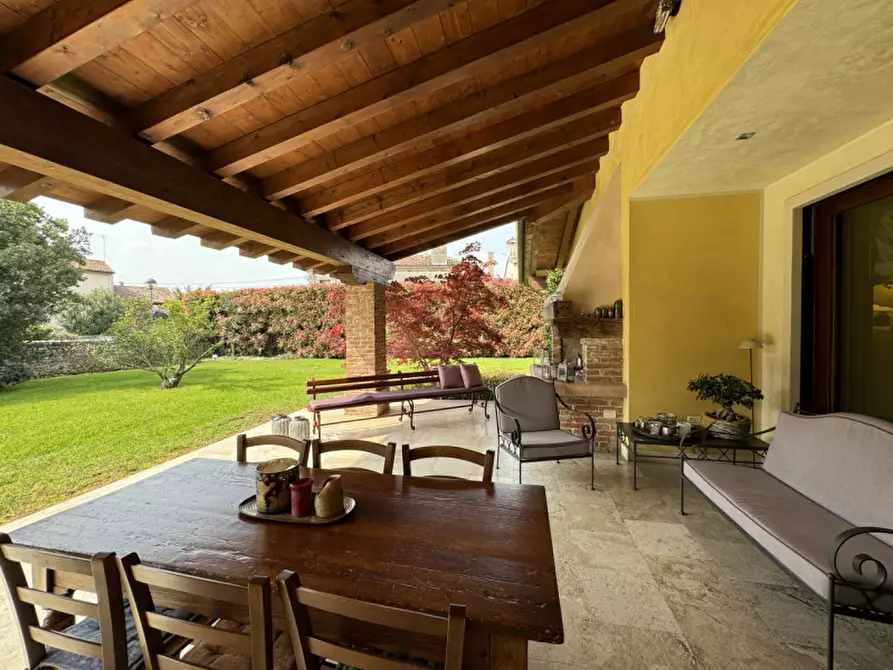 Immagine 1 di Casa indipendente in vendita  in Riviera san vito a Bassano Del Grappa