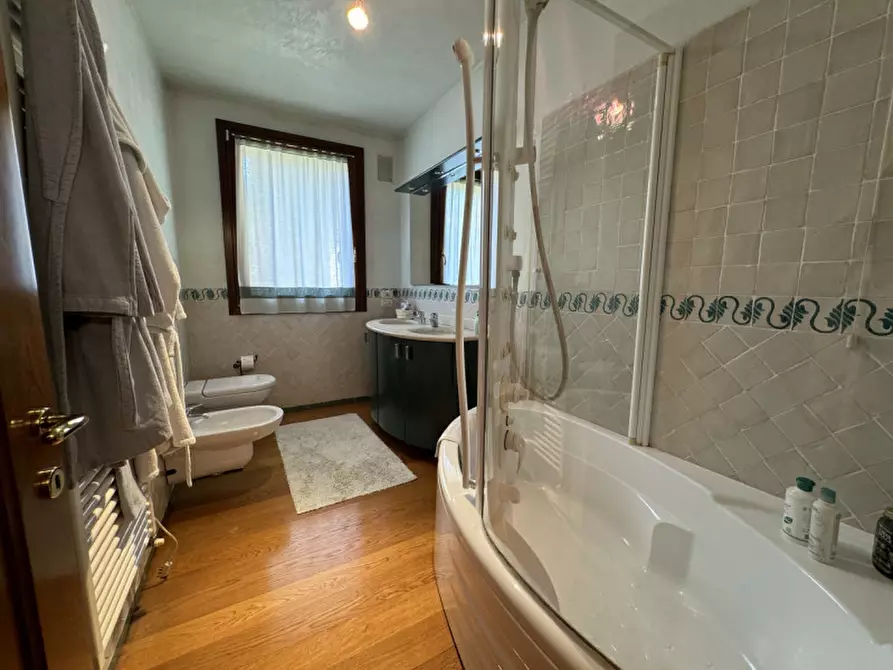 Immagine 17 di Casa indipendente in vendita  in Riviera san vito a Bassano Del Grappa