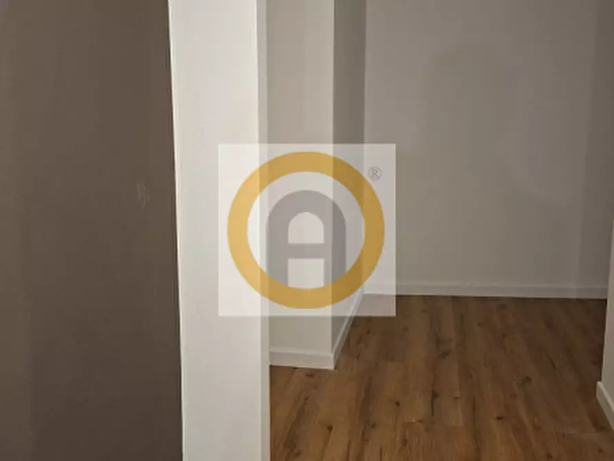 Immagine 7 di Appartamento in vendita  a Schio