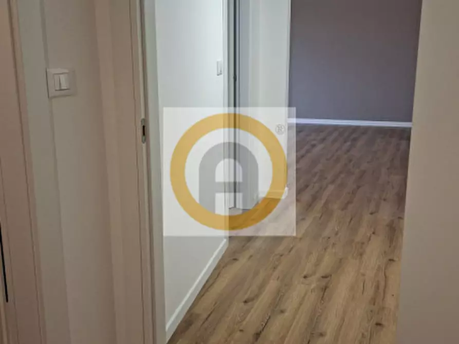 Immagine 8 di Appartamento in vendita  a Schio