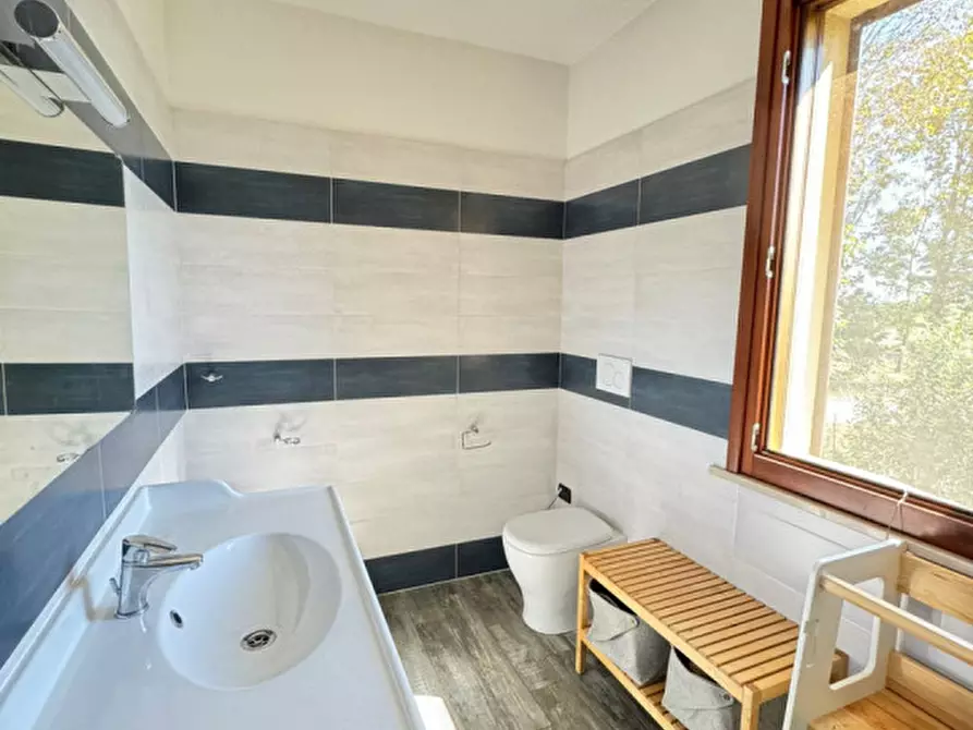 Immagine 11 di Villa in vendita  a Calvisano