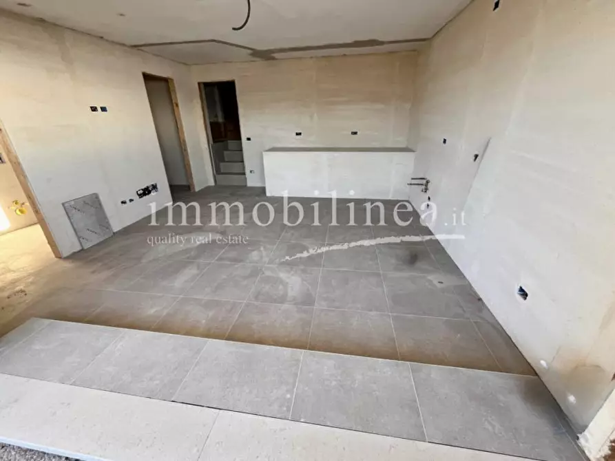 Immagine 31 di Casa bifamiliare in vendita  in villaggio erika a Torri Del Benaco