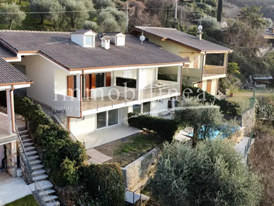 Immagine 41 di Casa bifamiliare in vendita  in villaggio erika a Torri Del Benaco