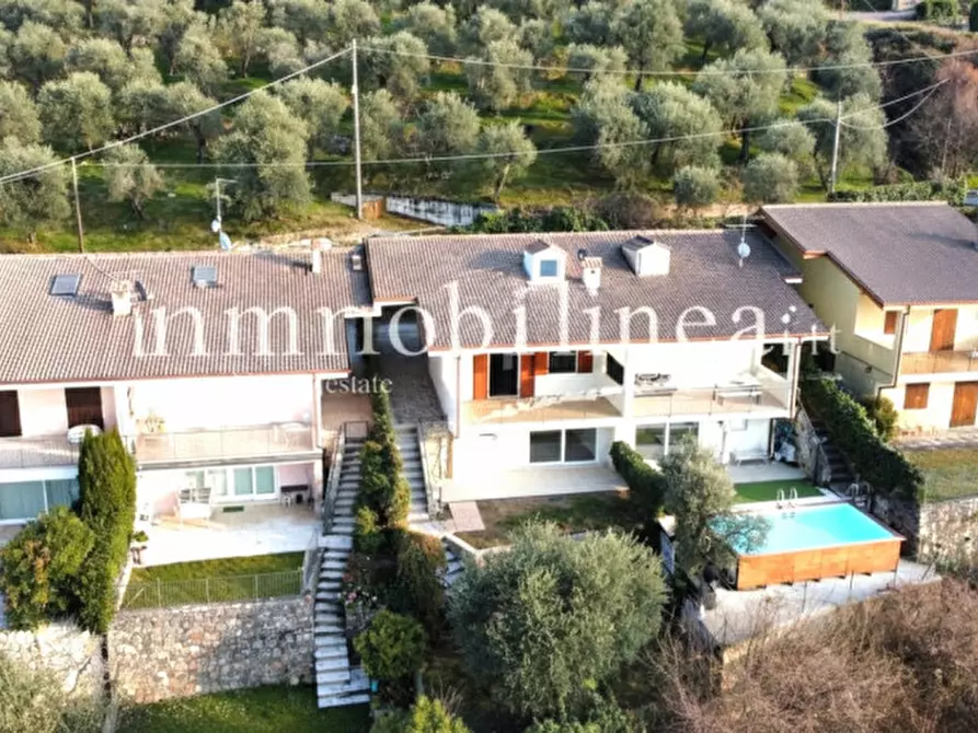 Immagine 42 di Casa bifamiliare in vendita  in villaggio erika a Torri Del Benaco