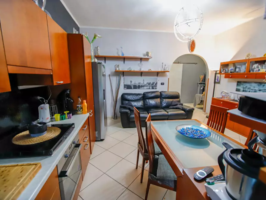 Immagine 7 di Appartamento in vendita  in Via Lemie 32 a Torino