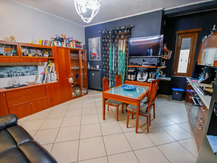 Immagine 8 di Appartamento in vendita  in Via Lemie 32 a Torino