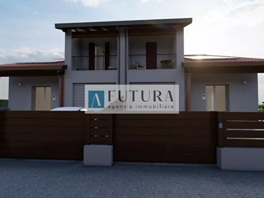 Immagine 8 di Casa bifamiliare in vendita  in via stadio a Torri Di Quartesolo