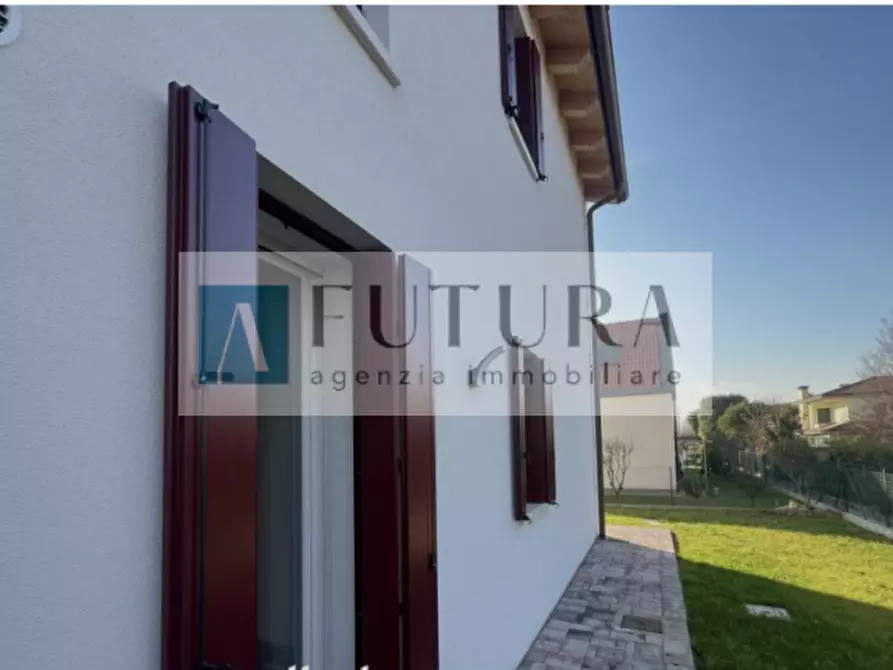 Immagine 17 di Casa bifamiliare in vendita  in via stadio a Torri Di Quartesolo