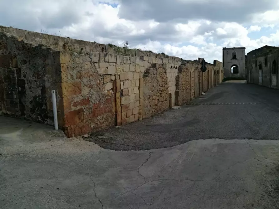 Immagine 21 di Negozio in affitto  in Tonnara a Avola