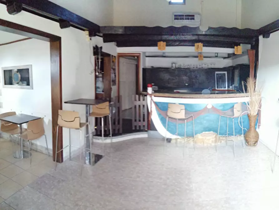 Immagine 24 di Negozio in affitto  in Tonnara a Avola