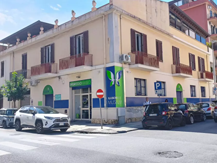 Immagine 1 di Attività commerciale in vendita  in via t. minniti a Milazzo