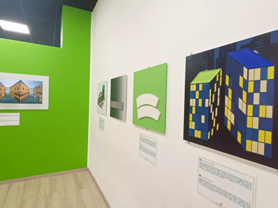 Immagine 5 di Attività commerciale in vendita  in via t. minniti a Milazzo