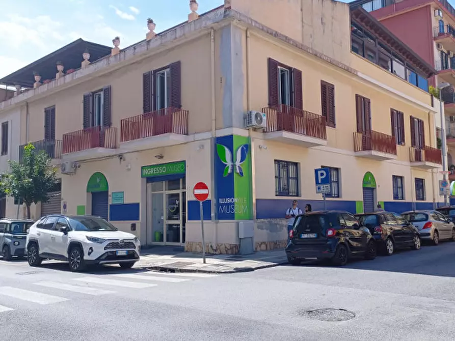 Immagine 33 di Attività commerciale in vendita  in via t. minniti a Milazzo