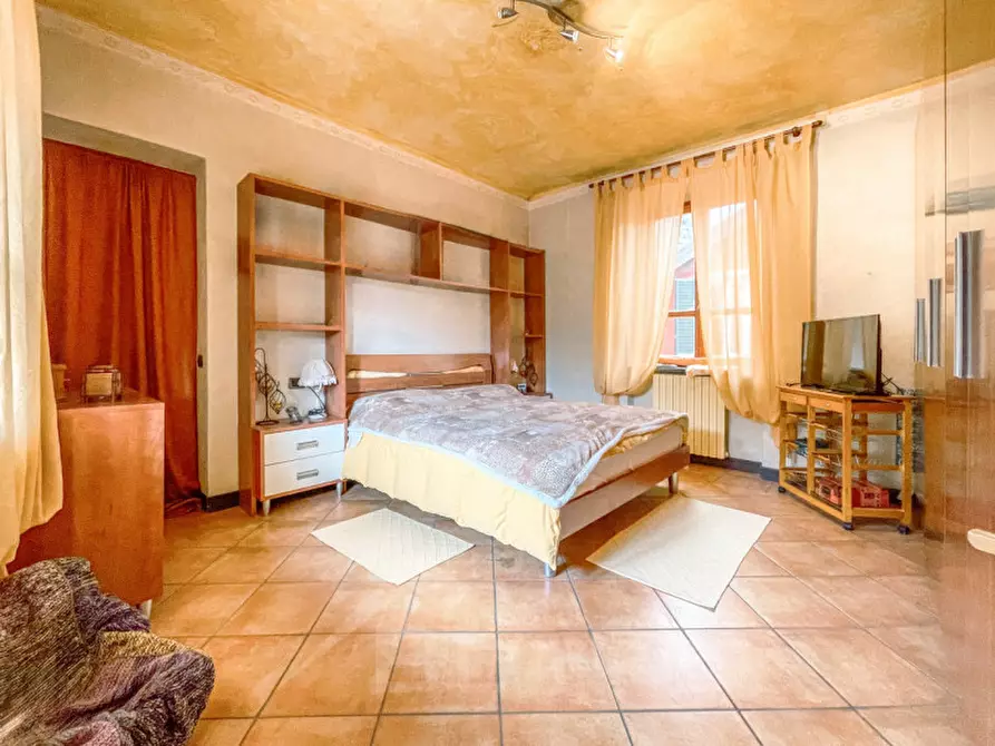 Immagine 10 di Villetta a schiera in vendita  in Via Monsignor Garga 2 a Cesara