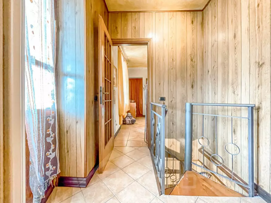 Immagine 12 di Villetta a schiera in vendita  in Via Monsignor Garga 2 a Cesara