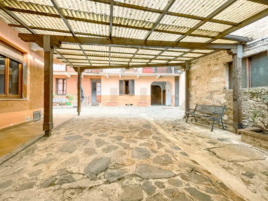 Immagine 22 di Villetta a schiera in vendita  in Via Monsignor Garga 2 a Cesara