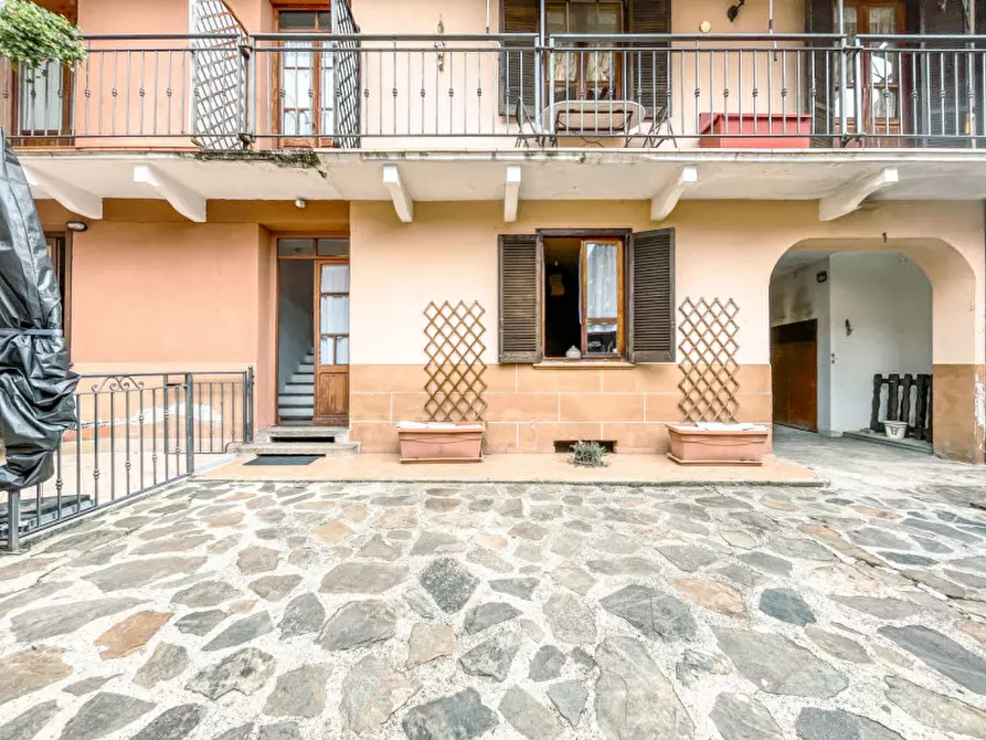 Immagine 26 di Villetta a schiera in vendita  in Via Monsignor Garga 2 a Cesara