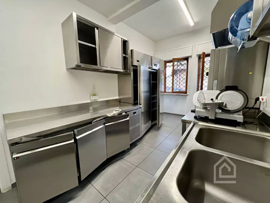 Immagine 21 di Attività commerciale in vendita  in Strada San Mauro 14 a Torino