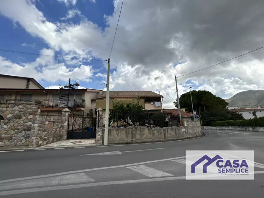 Immagine 21 di Appartamento in vendita  in fondo La Mantia a Monreale