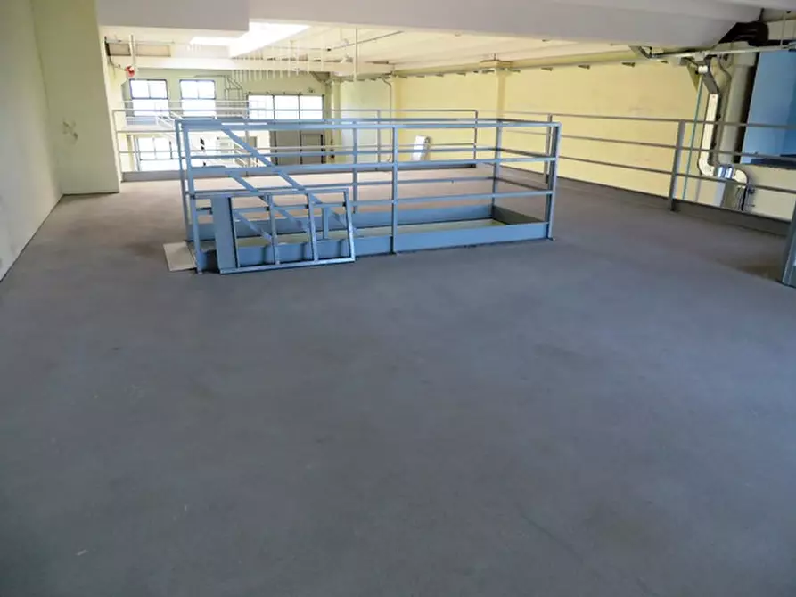 Immagine 22 di Capannone industriale in vendita  in VIA CALCINARO 2089/2095 a Cesena
