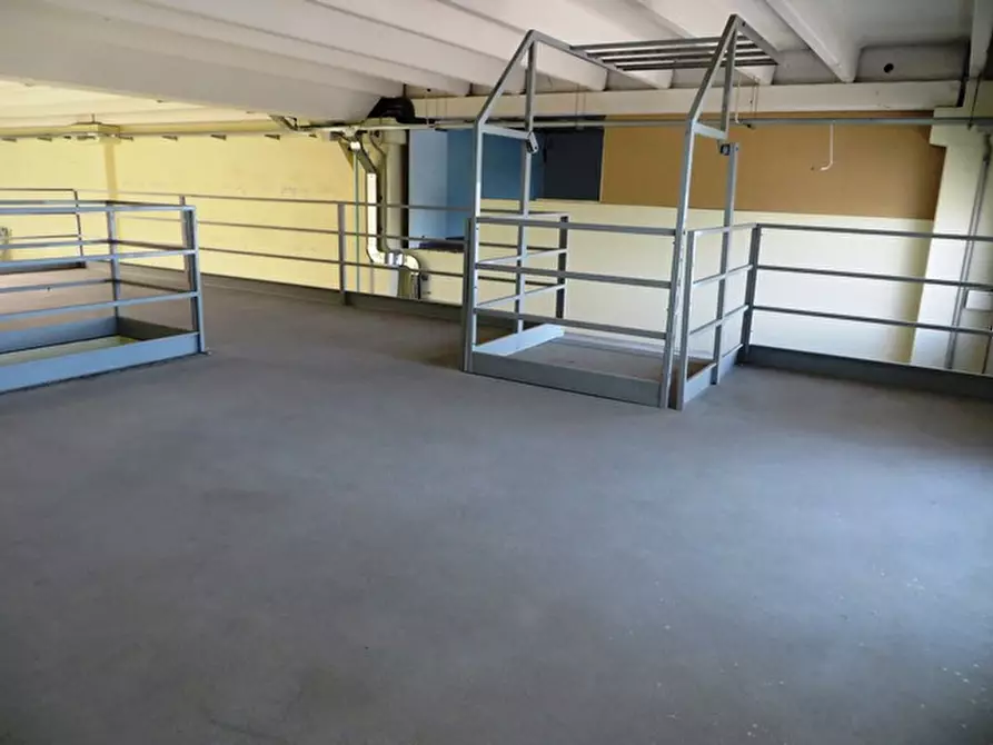 Immagine 23 di Capannone industriale in vendita  in VIA CALCINARO 2089/2095 a Cesena