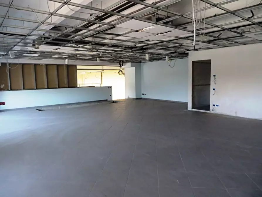 Immagine 35 di Capannone industriale in vendita  in VIA CALCINARO 2089/2095 a Cesena