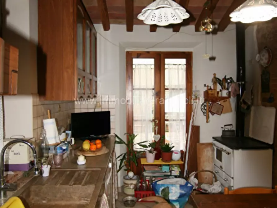 Immagine 3 di Appartamento in vendita  a Sinalunga