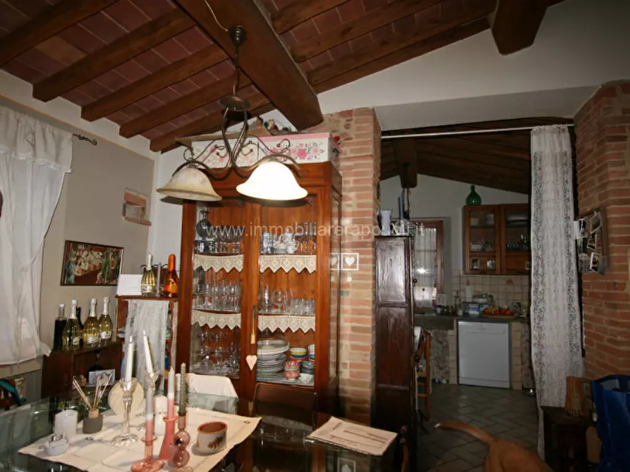 Immagine 4 di Appartamento in vendita  a Sinalunga