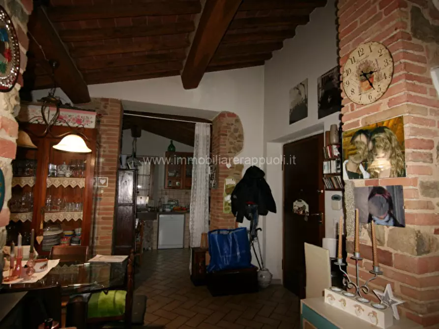 Immagine 5 di Appartamento in vendita  a Sinalunga