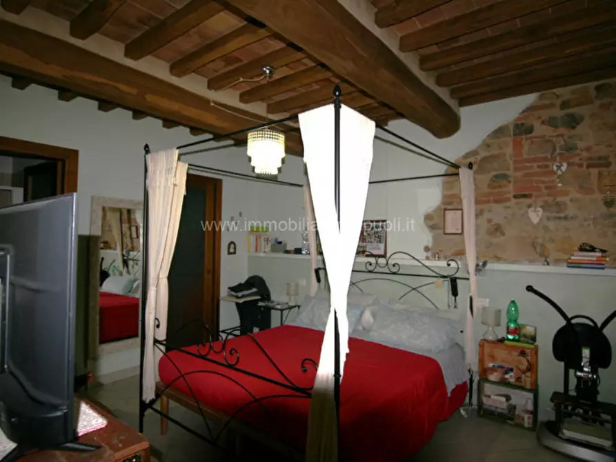 Immagine 12 di Appartamento in vendita  a Sinalunga