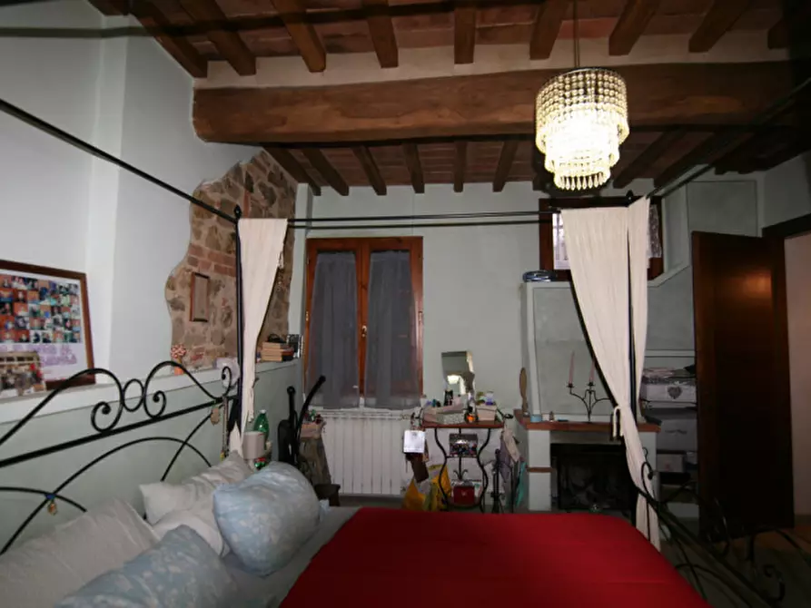 Immagine 15 di Appartamento in vendita  a Sinalunga
