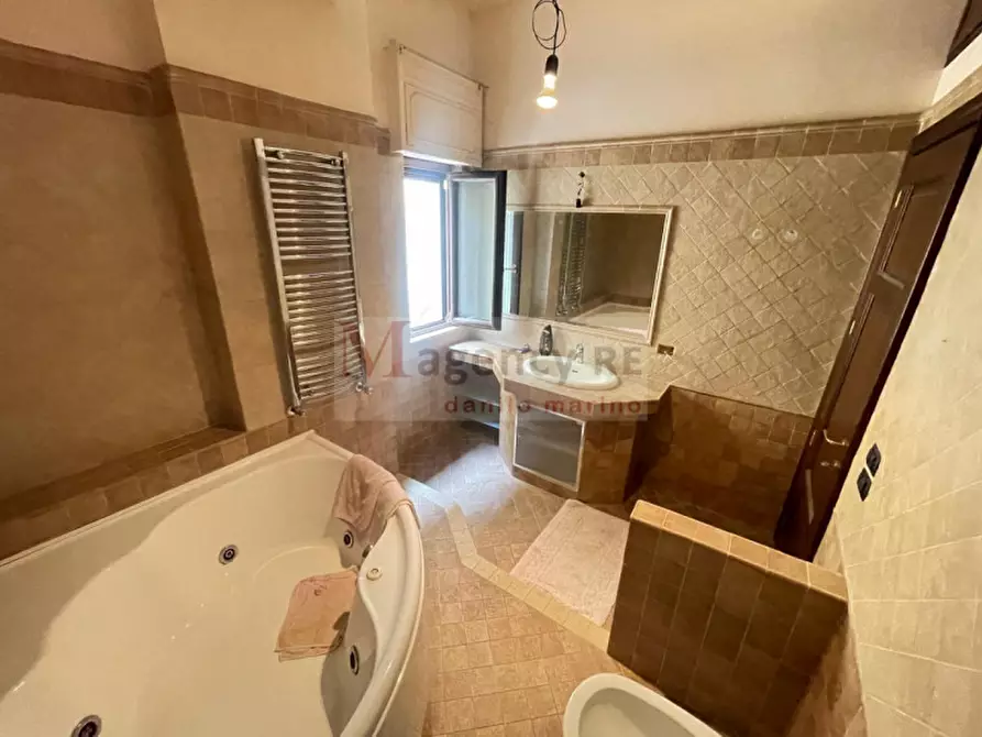 Immagine 21 di Appartamento in vendita  in 41 Via Sant'Antonio al Santuario a Reggio Di Calabria