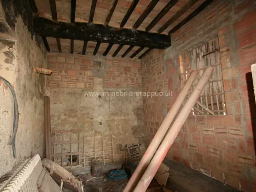 Immagine 14 di Rustico / casale in vendita  a Torrita Di Siena